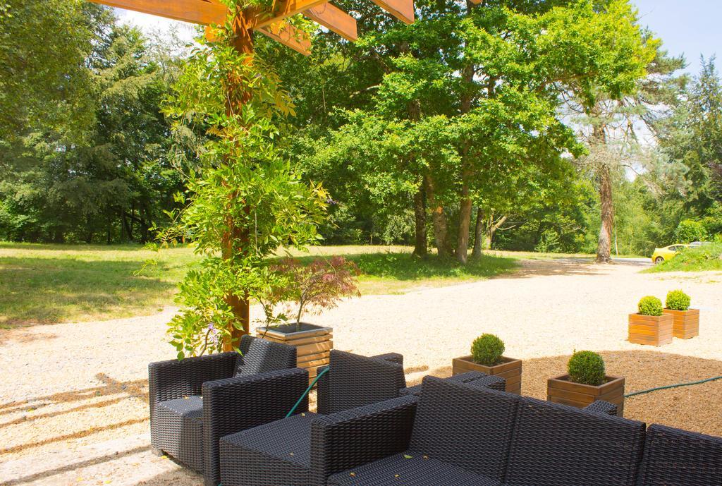 Les Chenes Hotel Saint-Leger-la Montagne Ngoại thất bức ảnh